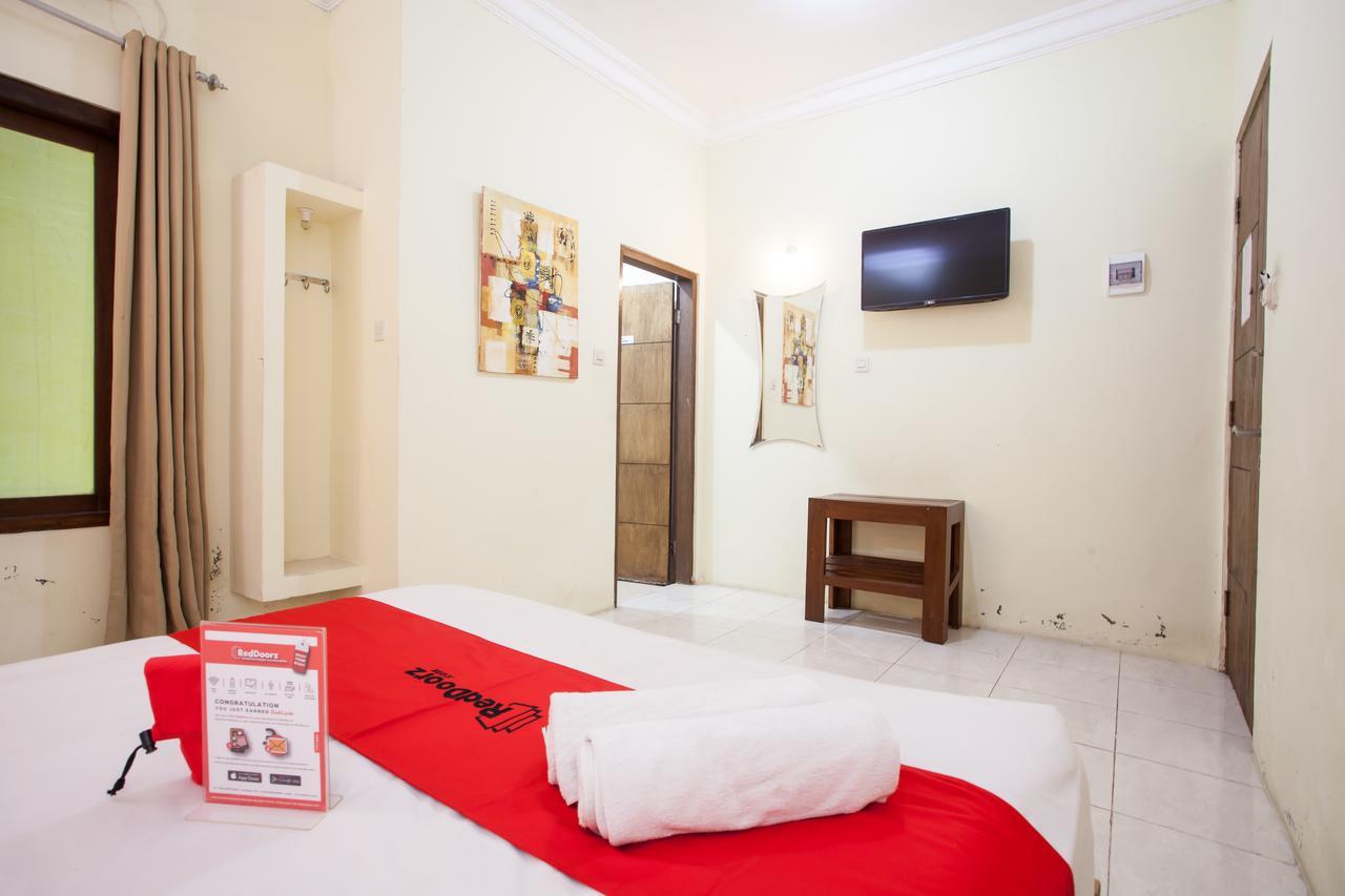 Reddoorz Near Marvel City Mall Wonocolo ภายนอก รูปภาพ