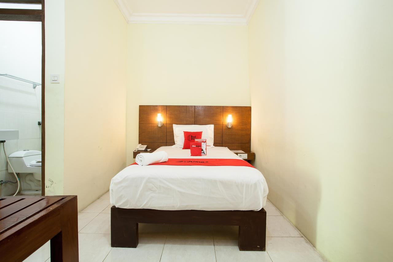 Reddoorz Near Marvel City Mall Wonocolo ภายนอก รูปภาพ