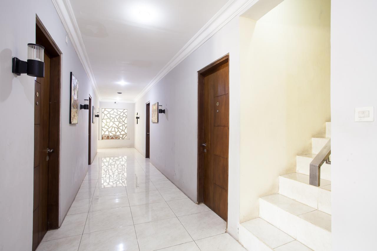 Reddoorz Near Marvel City Mall Wonocolo ภายนอก รูปภาพ