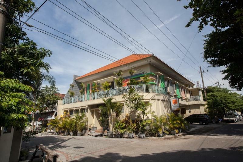 Reddoorz Near Marvel City Mall Wonocolo ภายนอก รูปภาพ